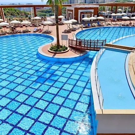 Διαμέρισμα Azura Park *