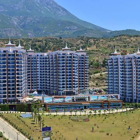 Azura Park *